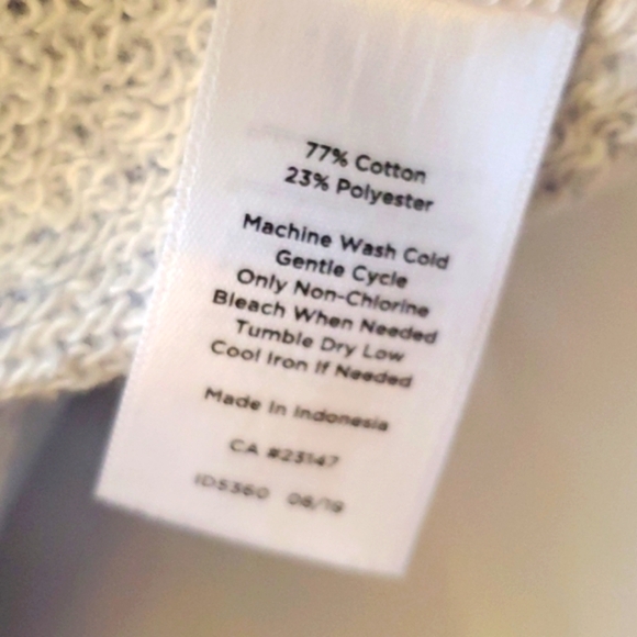 T by Talbots light blue sweater Size XL - Picture 15 of 17